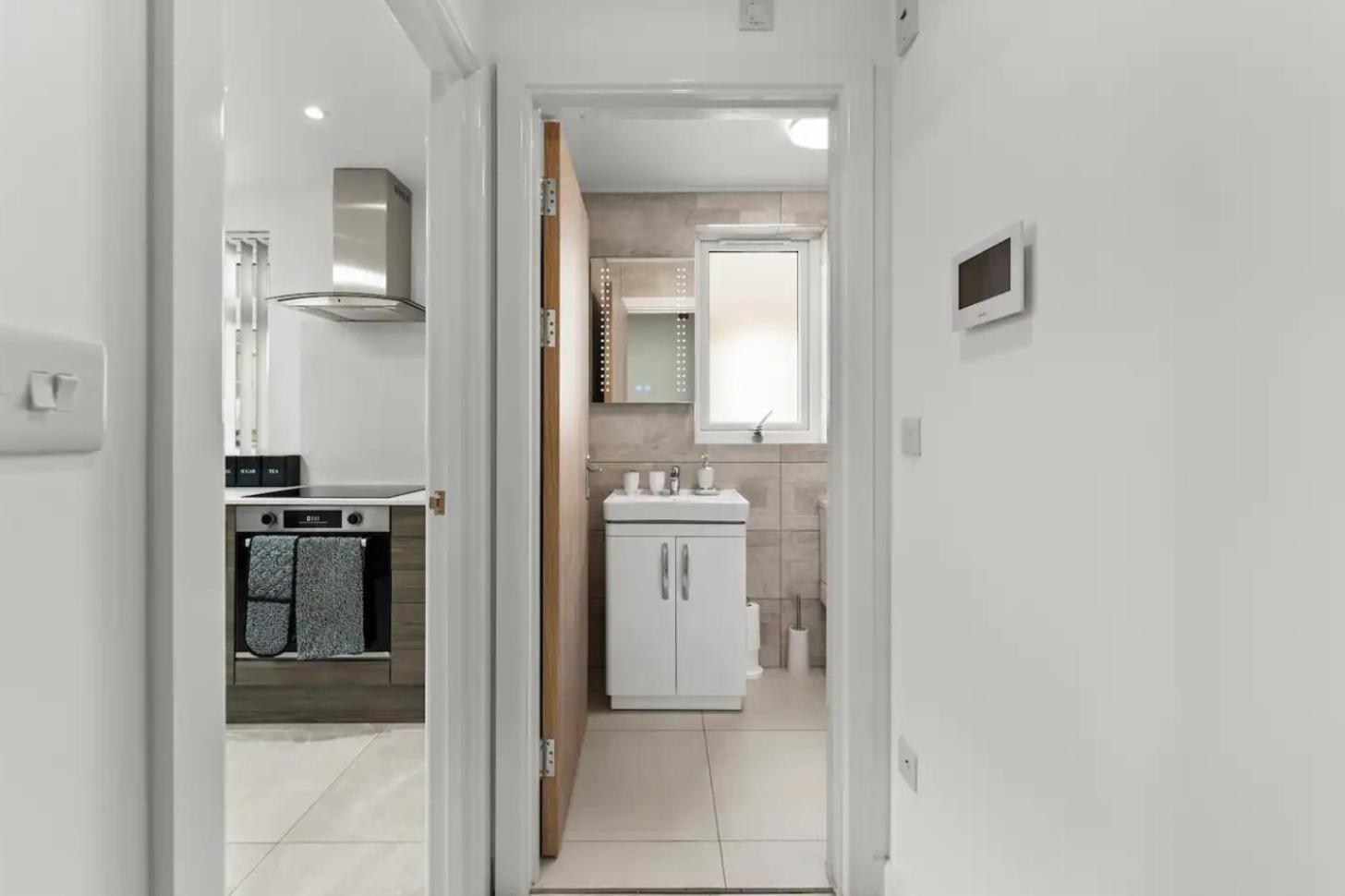 A Stylish Luxury 2 Bedroom Duplex Apartment Κάρντιφ Εξωτερικό φωτογραφία
